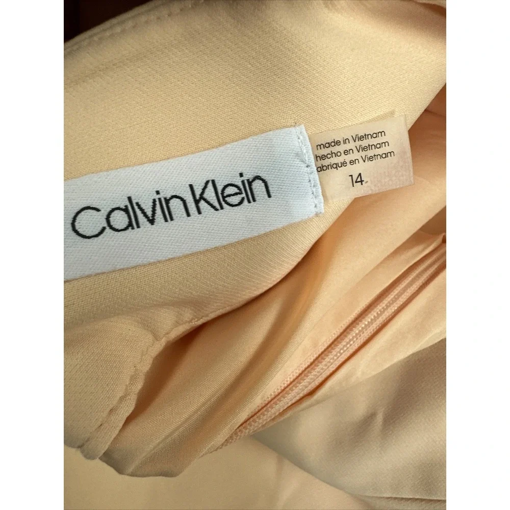 Calvin Klein Skirt 14 Peach Pearl Accent Buttons Knee Length Straight Pencil